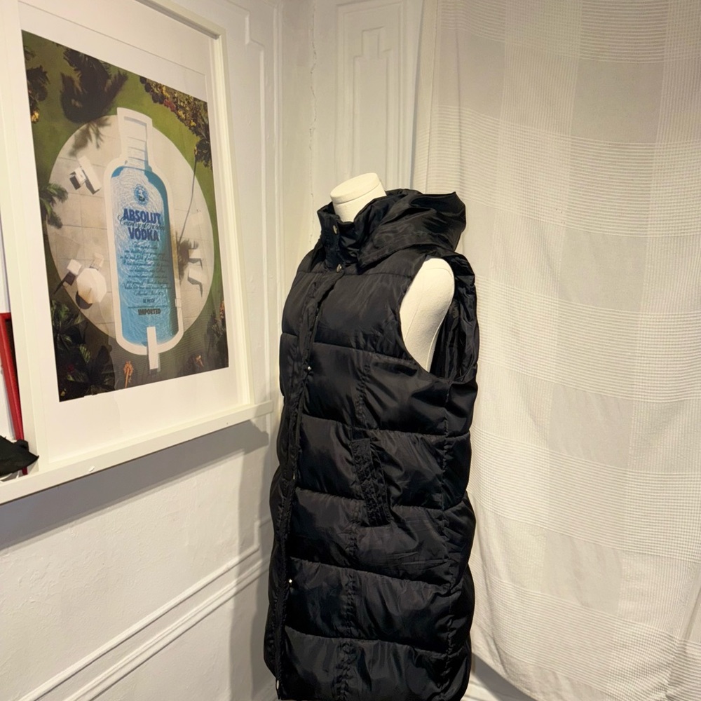 Private Label Midnight Black Puffer Vest - Picture 12 of 16
